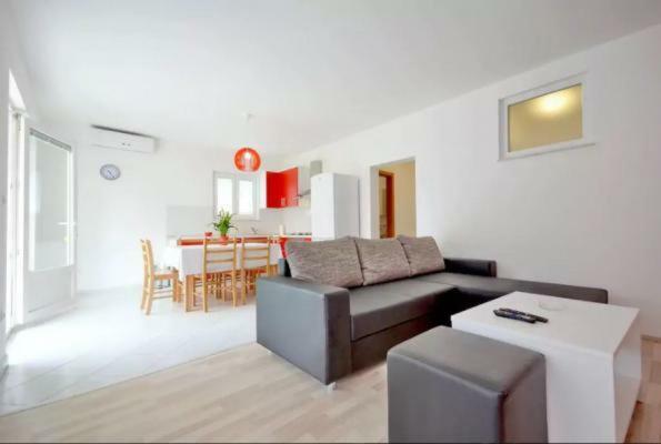 Apartment Simun ポドゥゴラ エクステリア 写真